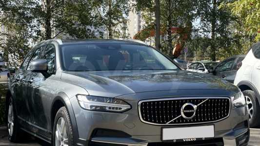 Volvo V90 Cross Country I