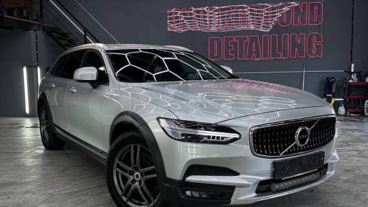 Volvo V90 Cross Country I