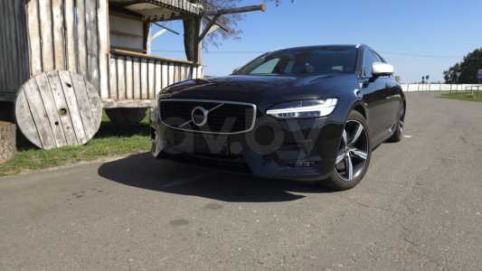 Volvo V90 II