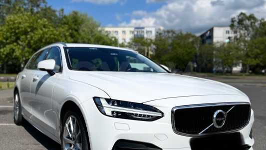 Volvo V90 II