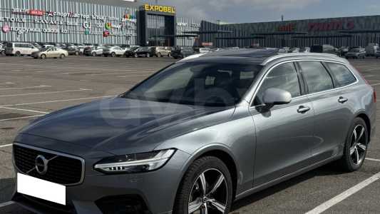 Volvo V90 II