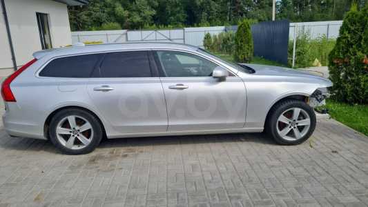 Volvo V90 II