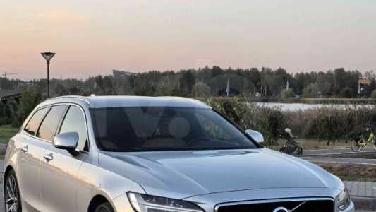 Volvo V90 II