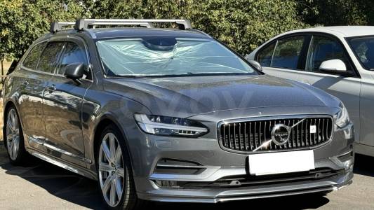 Volvo V90 II