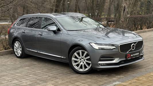 Volvo V90 II