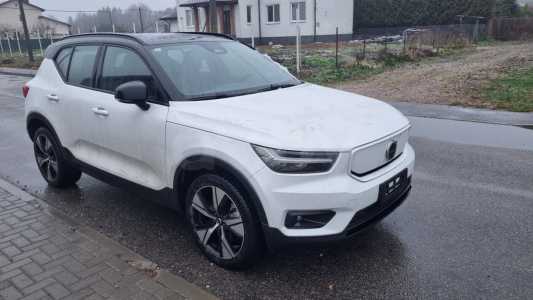 Volvo XC40 I