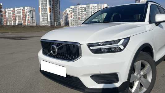 Volvo XC40 I