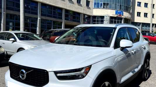 Volvo XC40 I