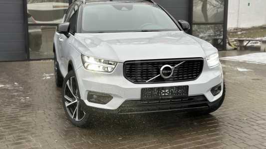 Volvo XC40 I