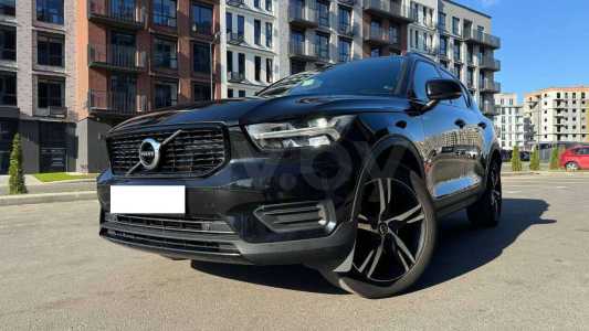 Volvo XC40 I