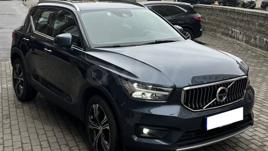 Volvo XC40 I