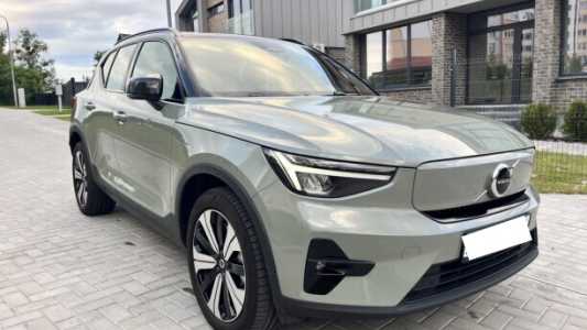 Volvo XC40 I Рестайлинг, 2022, пробег 23000 км Volvo XC40 I Рестайлинг, 2022, пробег 23000 км