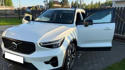 Volvo XC40 I  Рестайлинг, 2024, пробег 2000 км