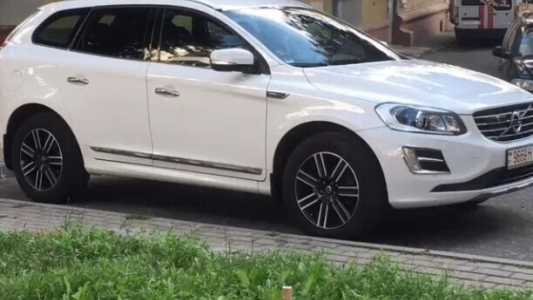 Volvo XC60 I Рестайлинг, 2017, пробег 207000 км Volvo XC60 I Рестайлинг, 2017, пробег 207000 км
