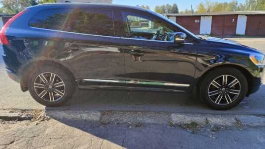 Volvo XC60 I Рестайлинг, 2017, пробег 90000 км Volvo XC60 I Рестайлинг, 2017, пробег 90000 км