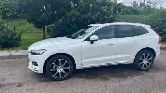 Volvo XC60 II, 2021, пробег 28029 км Volvo XC60 II, 2021, пробег 28029 км