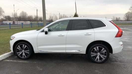 Volvo XC60 II  Рестайлинг, 2022, пробег 15000 км