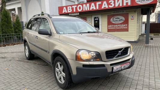 Volvo XC90 I