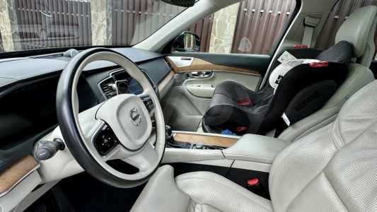 Volvo XC90 II