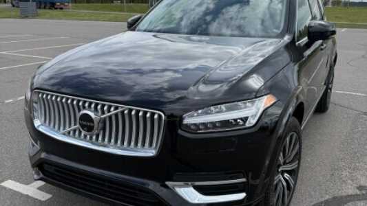 Volvo XC90 II Рестайлинг, 2023, пробег 15500 км Volvo XC90 II Рестайлинг, 2023, пробег 15500 км