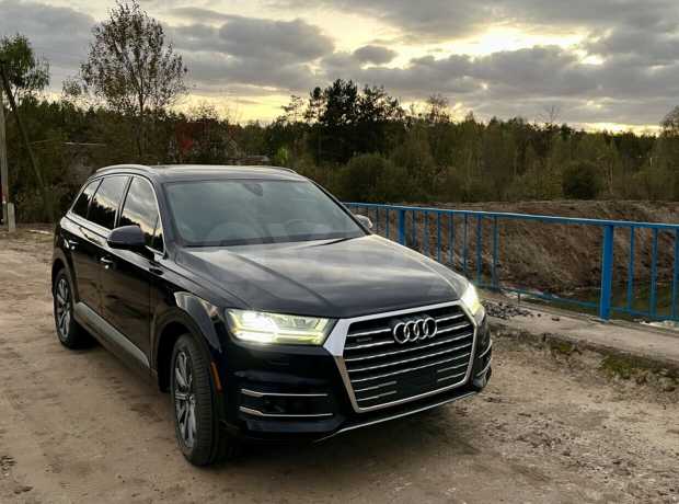 Audi Q7 4M