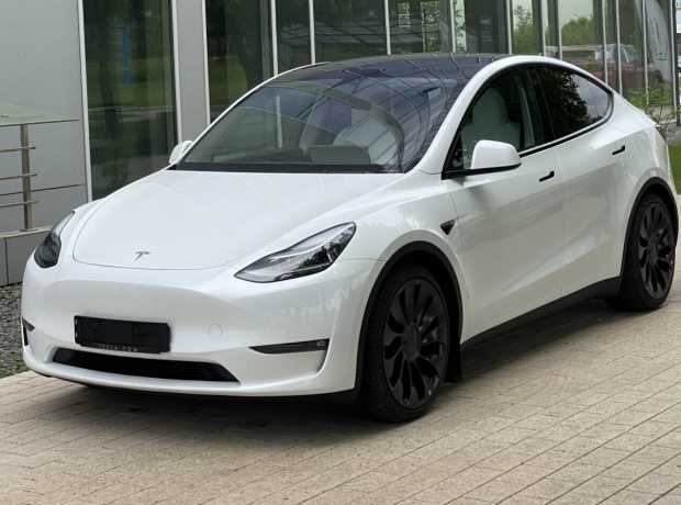 Tesla Model Y I