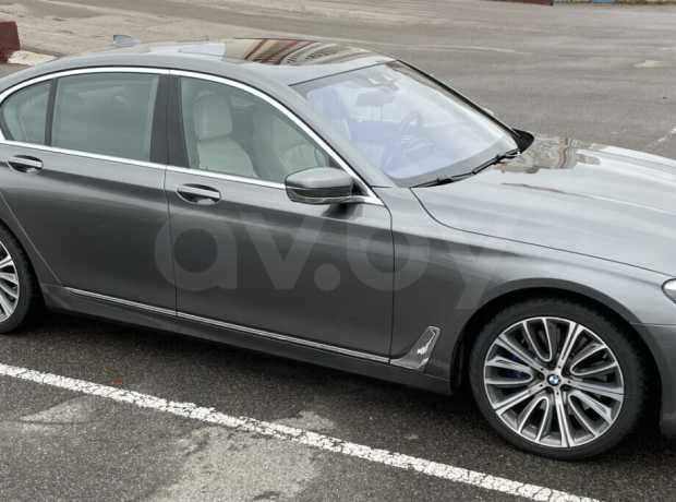 BMW 7 серия G11