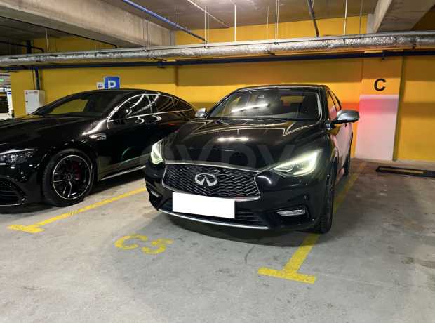 Infiniti Q30 I