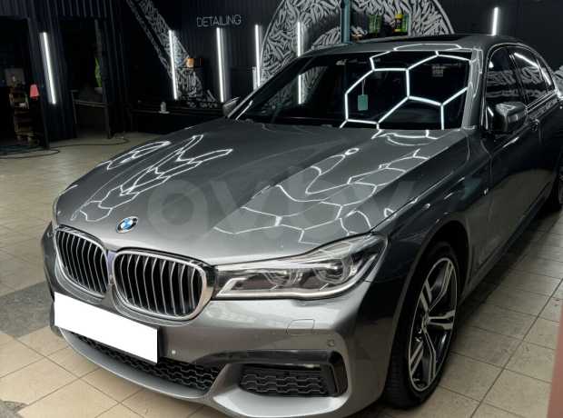 BMW 7 серия G12 (Long)