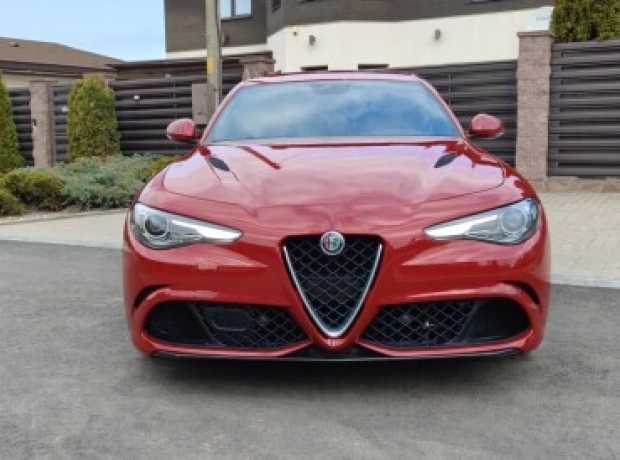 Alfa Romeo Giulia I, 2017, пробег 2800 км