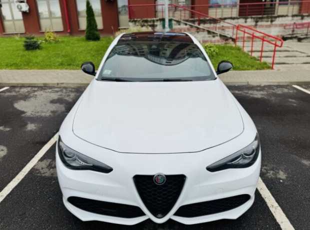 Alfa Romeo Giulia I  Рестайлинг, 2022, пробег 12500 км