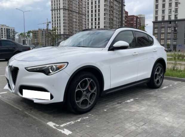Alfa Romeo Stelvio I, 2017, пробег 128000 км