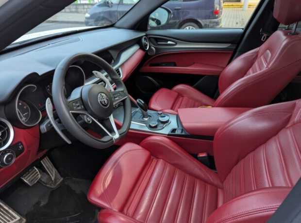 Alfa Romeo Stelvio I, 2019, пробег 92000 км
