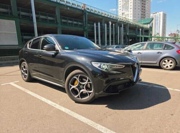 Alfa Romeo Stelvio I  Рестайлинг, 2019, пробег 175000 км