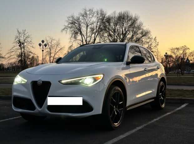 Alfa Romeo Stelvio I  Рестайлинг, 2020, пробег 90000 км