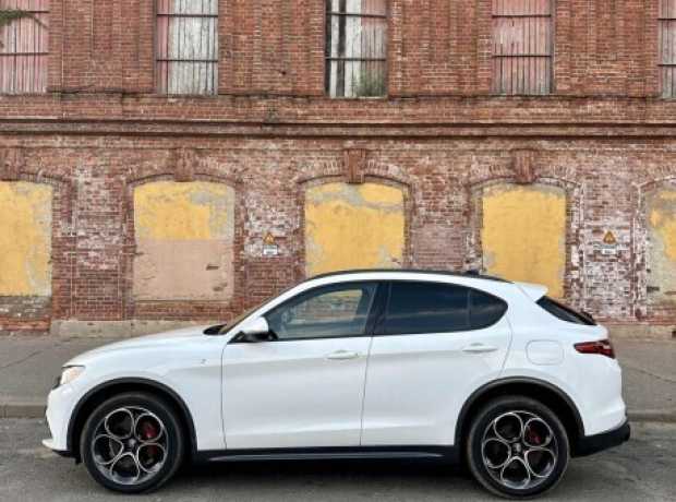 Alfa Romeo Stelvio I  Рестайлинг, 2021, пробег 47455 км