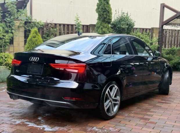 Audi A3 8V  Рестайлинг, 2017, пробег 130000 км