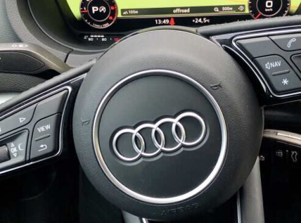 Audi A3 8V  Рестайлинг, 2018, пробег 124348 км