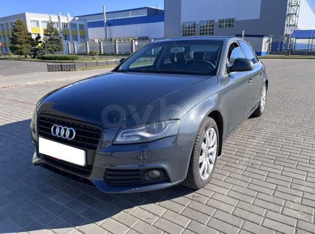 Audi A4 B8