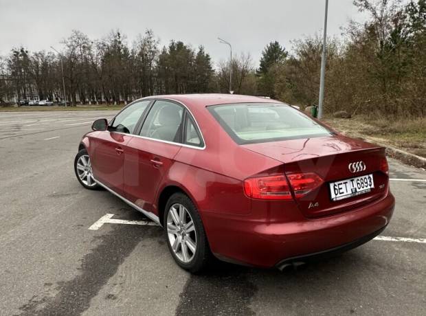 Audi A4 B8