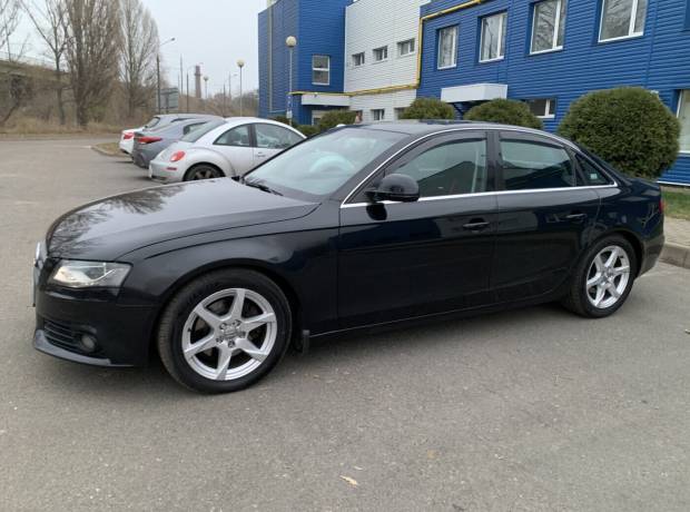 Audi A4 B8