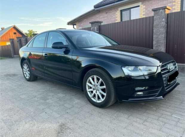Audi A4 B8  Рестайлинг, 2014, пробег 128600 км