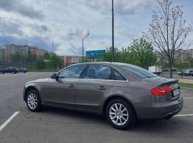 Audi A4 B8  Рестайлинг, 2015, пробег 117000 км