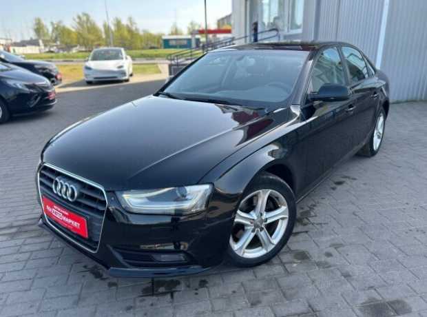 Audi A4 B8  Рестайлинг, 2015, пробег 312642 км