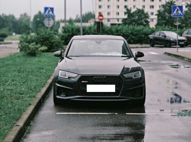 Audi A4 B9, 2017, пробег 159000 км