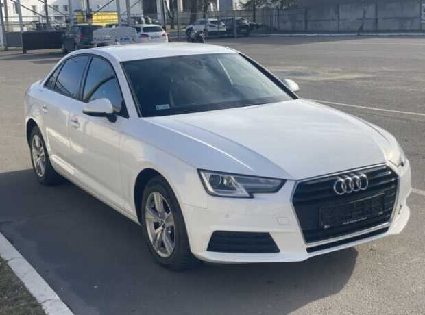 Audi A4 B9, 2017, пробег 170000 км