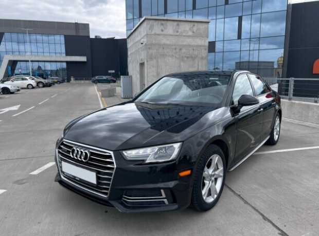 Audi A4 B9, 2018, пробег 115000 км