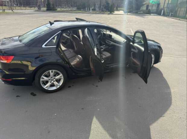 Audi A4 B9, 2018, пробег 17500 км Audi A4 B9, 2018, пробег 17500 км