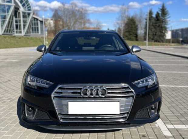Audi A4 B9, 2018, пробег 213000 км Audi A4 B9, 2018, пробег 213000 км