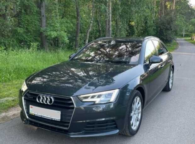 Audi A4 B9, 2018, пробег 244000 км
